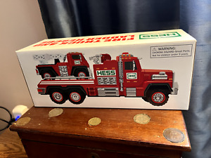2015 HESS FIRE TRUCK AND LADDER RESCUE NIB