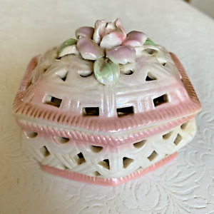 New ListingBeautiful Pink and White Trinket Box - Flower on Top