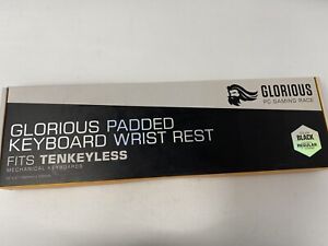 Glorious PC Gaming Race Padded Keyboard Wrist Rest - Tenkeyless - Regular
