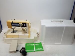 Vintage RIccar Super Lite Sewing Machine with Carry Case (Tested)