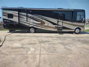 New Listing2016 Newmar Canyon Star 3911