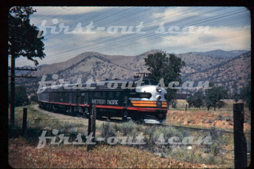 R DUPLICATE SLIDE - Southern Pacific SP 6157 Black Widow F-7 Action