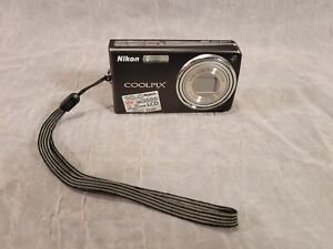 New ListingNikon COOLPIX S550 Camera 10.0MP Digital Point And Shoot Untested