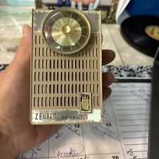Vintage Zenith Royal 50 AM Transistor Radio
