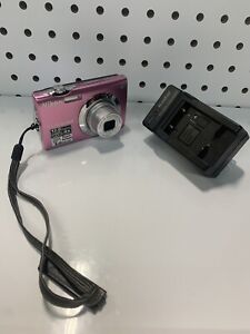 Nikon Coolpix S4000 Pink Touchscreen Digital Camera , charger, battery, Tested