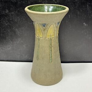 Roseville Mostique Gray 1916 Arts And Crafts Pottery Yellow Flower Vase 164-10