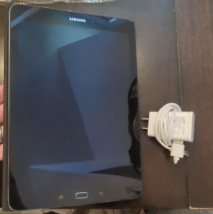 Samsung Galaxy Tab S2 SM-T813 32GB, Wi-Fi, 9.7 inch - Black USED Battery issue