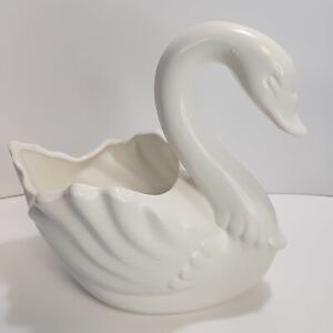 Vintage Hull Pottery Ivory White Swan Planter 812 USA  9” Long X 8” Tall
