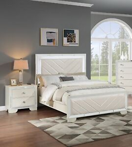 Beautiful Bedroom King Size Bed 2x Nightstands Cream Faux Leather HB FB 3pc Set