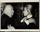 1969 Press Photo Director Alfred Hitchcock with French Actress Claude Jade.