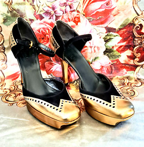 Authentic Gucci  Patent  Leather Heels Shoes Women's Size - 37 -