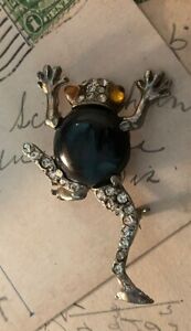Vintage Glass Jelly Belly Rhinestone Mazer Frog Brooch Pin Figural Jomaz