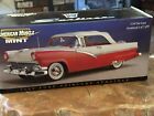 AMERICAN MUSCLE MINT 1956 FORD FAIRLANE SUNLINER IN SCALE 1/18 LIMITED EDITION