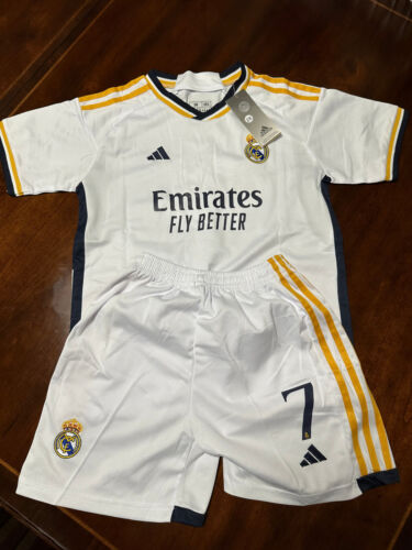 Real Madrid Vini jr #7 Soccer Uniform kids Jersey set sizes 24 & 26 NWT