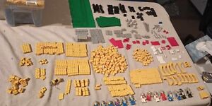 Rare Vintage LEGO Yellow Castle 6075 375 Partially Complete  95 %