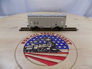 Walthers HO Scale Trinity 100 Ton Covered Cement Hopper #932-5382
