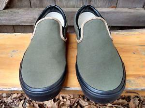 VANS Customs Slip-On WIDE Skate Shoes Men Size 11 Wide Olive/Black Style 721454
