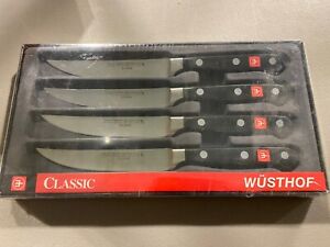 NEW IN BOX  Set of 4 Wusthof CLASSIC Steak Knives 4068-1/12cm 4.5in Germany