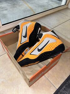 2003 Nike Takedown II Wrestling Shoes Size 11.5 Orange/Black
