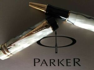 Parker Duofold Pearl & Black Rollerball Pen W/Gold Trim. NEW