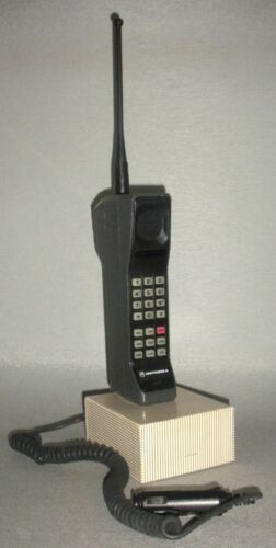 Vintage Dark Gray Motorola S3015A Brick Cell Phone + Car Charger + New Antenna