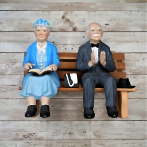 Figurine Old People Pa & Ma Sitting on a Bench #3964
