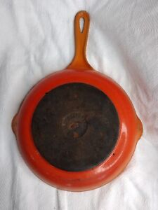 Vintage Le Creuset Orange #23 Cast Iron Enamel 9” Skillet