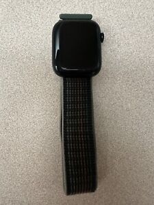 Apple Watch Series 8 GPS, 45mm Midnight Aluminum Case with Midnight Sport Loop