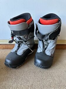VANS Sam Taxwood Hi-Country & Hell Bound Snowboard Boots, men's size 8.5