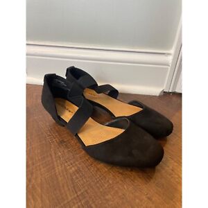 Comfortview Camilla black faux suede kitten heels pumps Size 7.5W Wide