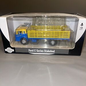 ATHEARN FORD C SERIES STAKEBED TRUCK, CLASSIC TOY TRAINS, O SCALE / 1:50, BOXED