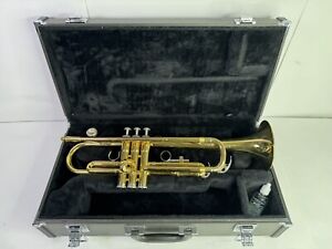 Yamaha YTR-2330 Standard Gold Trumpet w/ Hard Case + Mouthpiece