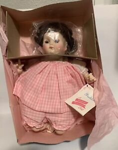 Vintage  Madame Alexander Puddin' Doll Brunette 14