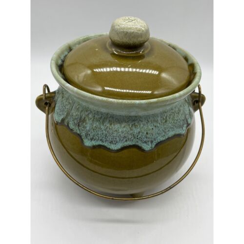 New ListingVintage USA Hull Pottery Bean Pot Drip Glaze with Handle Green