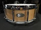 Pearl Free Floating 6.5 X 14 Snare Drum - Maple Shell - Platinum Mist #151