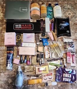 WHOLESALE LOT OF 55 PIECE ASSORTED MAKEUP/SKIN CARE/HAIR/BEAUTY/NAILS