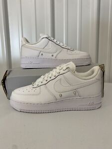 Nike Women's Air Force 1 White Pearl Studded DQ0231-100 Size 7.5 NEW Casual AF1
