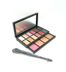 Lancome A Parisian Wanderlust Eye and Face Palette and Lancome Brush
