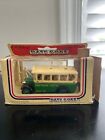 LLEDO Days Gone Southern Vectis Bus & Figures Die Cast Small Scale Model - New