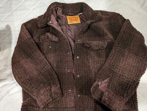 Levi's Cozy Vintage Relaxed Fit Sherpa Trucker Jacket Color Plaid Huckleberry