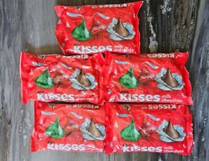 HERSHEY'S KISSES Milk Chocolate, Christmas Candy Bag, 10.1 oz (Pack Of 5)