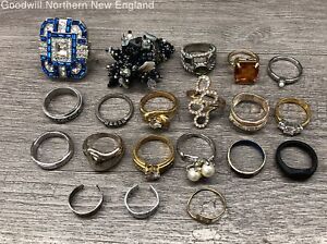 Costume Jewelry Ring Lot w. Multicolor Stones Band Adjustable Cocktail