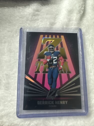 New Listing2023 Panini Zenith #14 Derrick Henry Z-Team Tennessee Titans GOLD 6/10 Hot Rare