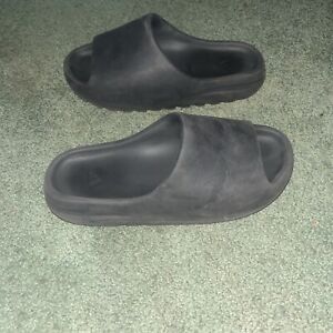 Size 13 - adidas Yeezy Slide Onyx