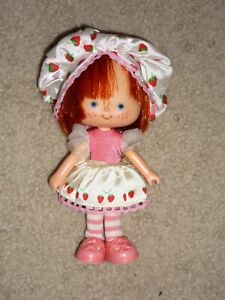 Vtg 1980s Ballerina Strawberry Shortcake Doll by Kenner Hat Apron Tights Shoes