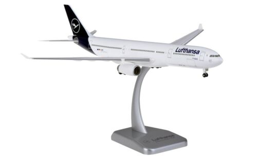 New! Hogan LW200DLH007 Lufthansa Airbus A330-300, reg. D-AIKR - 1:200 model