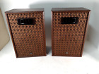 Cool 1970s Vintage Sound Design 622 Bookshelf 3-Way Speakers