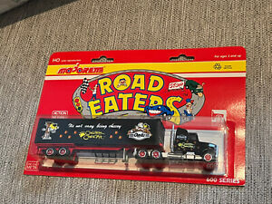 Majorette Road Eaters HO Cheetos Chester Cheetah Tractor Trailer Truck On Card