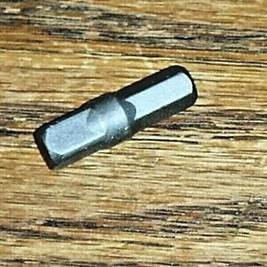 CRAFTSMAN UNBRANDED  DRIVE ADAPTER   1/4 M HEX TO 1/4 M SQUARE  DRIVE  ADAPTER