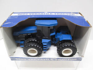 NEW HOLLAND VERSATILE 9682 4WD ARTICULATED TRACTOR in ORIG. BOX 1/32 Scale ERTL